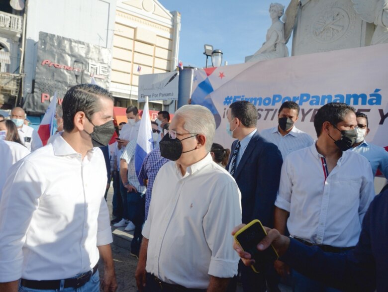 Firmo por Panamá se lanza a la calle en busca de apoyo