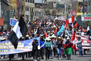 Nuevo fallecido en el sur de Perú eleva a 54 víctimas mortales en protestas