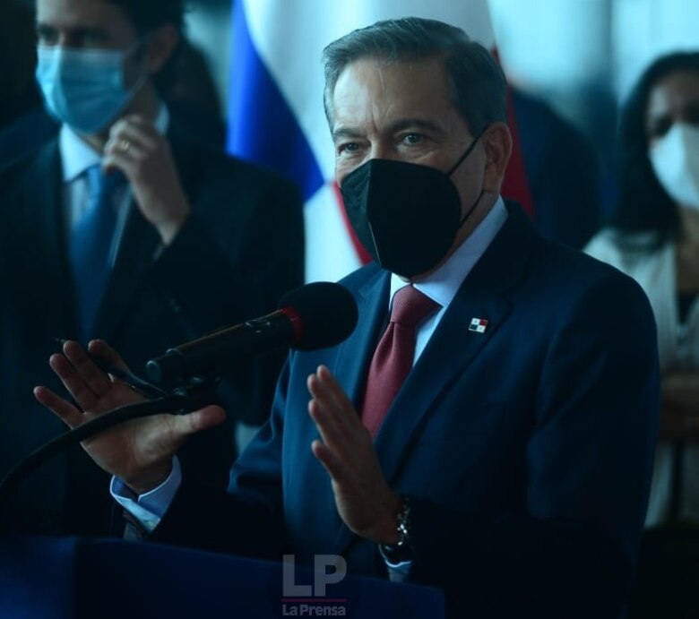 Cortizo pide al equipo de Salud que analice el tema de reapertura de playas y la cuarentena de los domingos