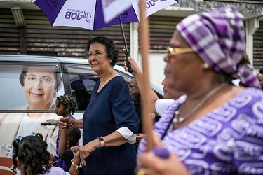 Quién es Jennifer Simons, la primera presidenta de Surinam, uno de los países más pobres de Sudamérica y que recientemente descubrió grandes reservas de petróleo