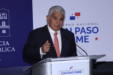 ‘Yo ya estoy desahuciado. Mis días están contados’: la respuesta de Solís a lo dicho por Mulino sobre retiro voluntario