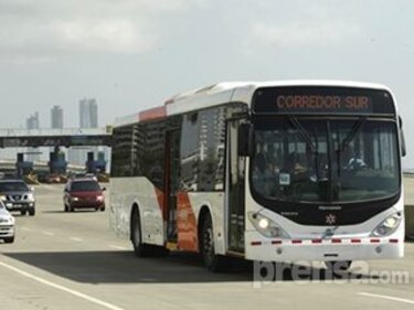 Metro Bus está en constante monitoreo, afirma Roux