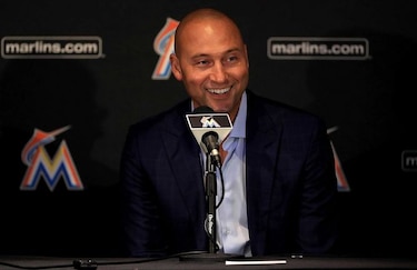Jeter se estrena en su nuevo rol, ahora como dueño de equipo