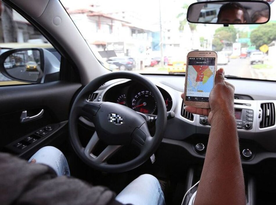 Estos son los nuevos requisitos para las plataformas tecnológicas de transporte, entre ellas Uber
