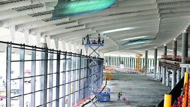 Avanza infraestructura aeroportuaria