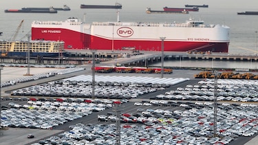 Así es el portavehículos más grande del mundo el BYD Shenzhen