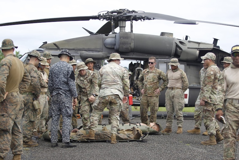 Marines de Estados Unidos extienden entrenamiento de supervivencia en la selva panameña hasta 2026