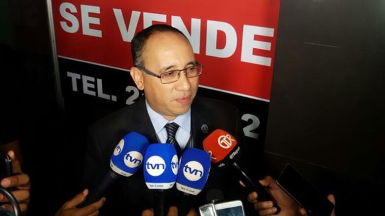 Ordenan la separación del juez Felipe Fuentes, por sustraer el expediente de Financial Pacific