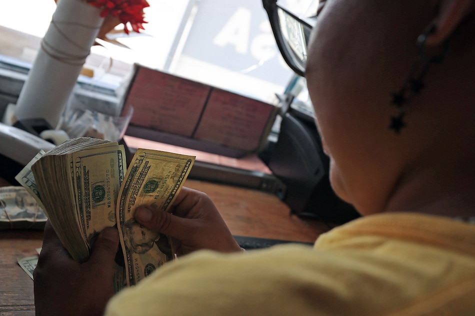 El fenómeno del ‘superpeso’ mexicano termina ante la incertidumbre interna y externa