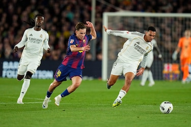 Minuto a minuto: Barcelona busca coronarse campeón español ante el Real Madrid en El Clásico