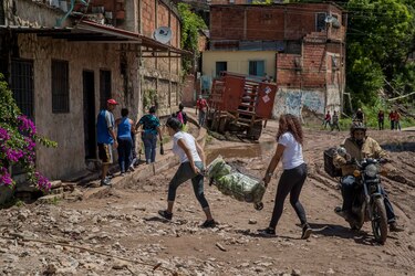 Pobreza ahoga a venezolanos pese a mejoría económica