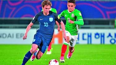 Italia e Inglaterra avanzan a semifinales