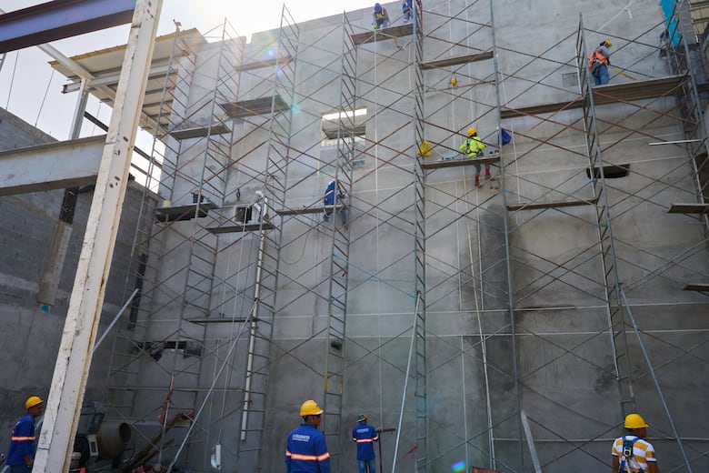 Nueva policlínica de Las Cumbres reporta un avance del 75%