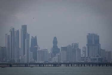 La bruma tóxica del cerro Patacón pone en riesgo la salud: tres personas han requerido ser trasladadas a hospitales