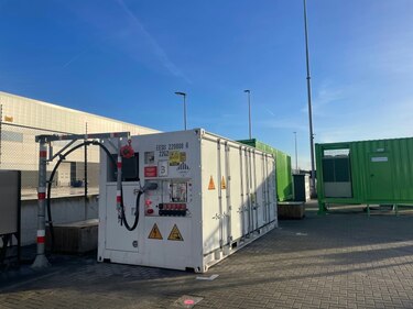 Barcos fluviales eléctricos navegan en Países Bajos hacia el objetivo de cero emisiones