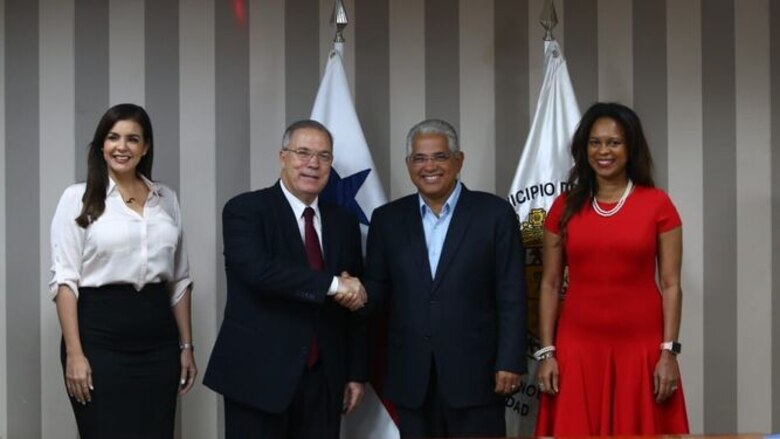 Blandón y Fábrega sostienen primera reunión de transición en la Alcaldía de Panamá
