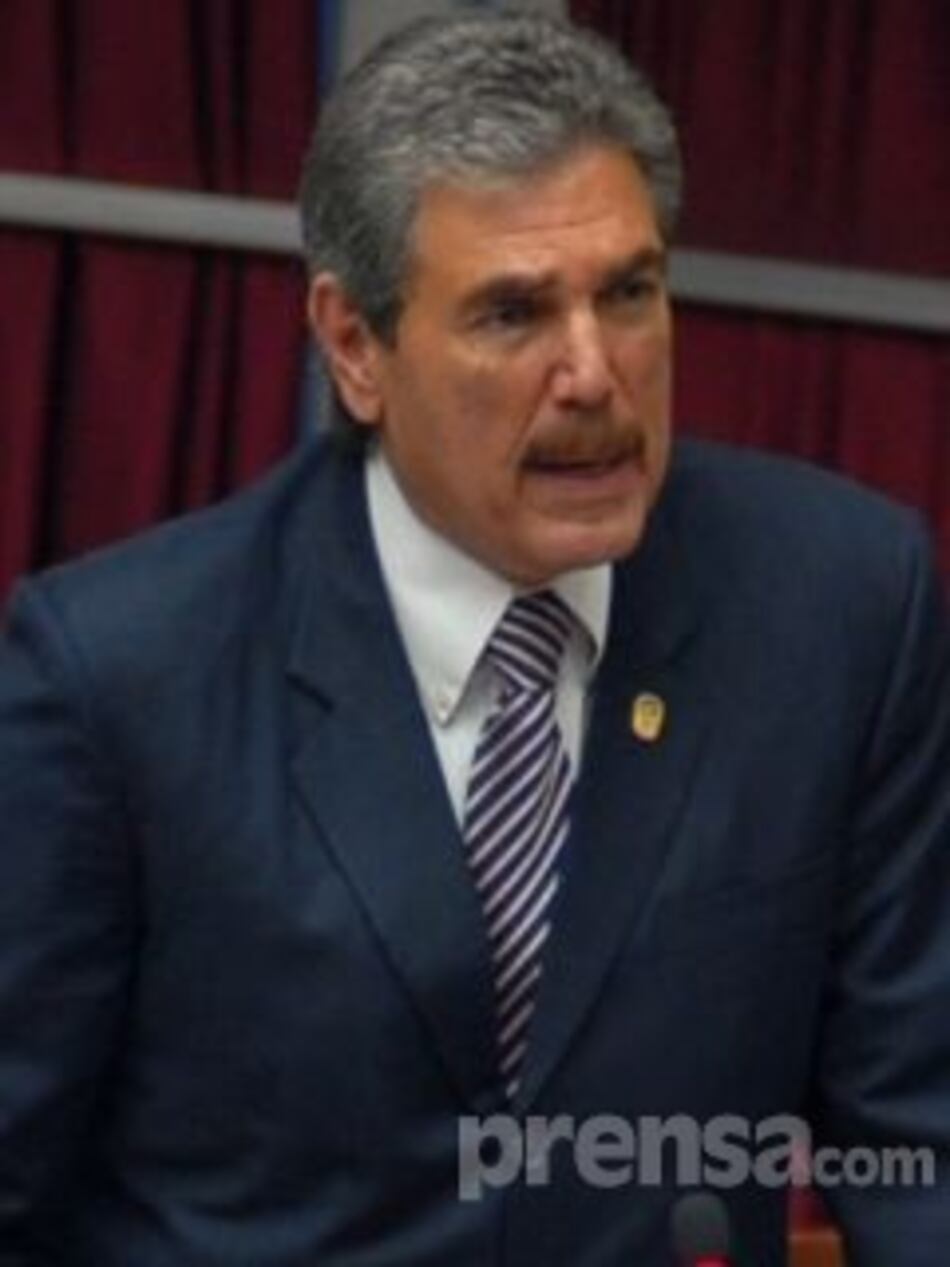 Gabriel Méndez no pudo saltar a CD, tiene la cédula vencida