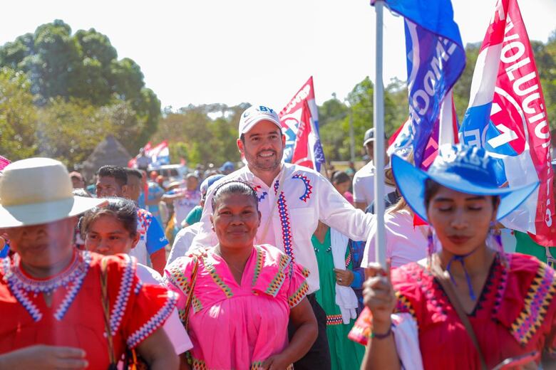 Carnaval 2024: ¿por qué tres candidatos presidenciales se desplazaron a las comarcas?