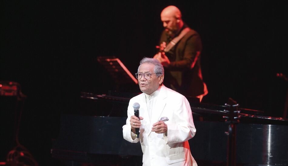 Adiós al maestro del bolero