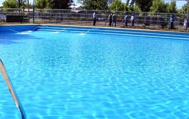 Autoridades españolas investigan el ahogamiento de una familia británica en una piscina