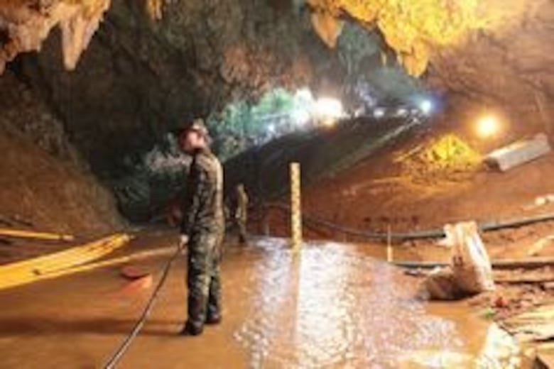 Rescatadas las 13 personas atrapadas en una cueva en Tailandia