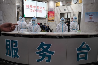 Reportan otros 116 decesos en Hubei por COVID-19; en China hay más de 64 mil contagiados