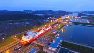 Canal registra el paso de cuatro buques con gas natural licuado en un día