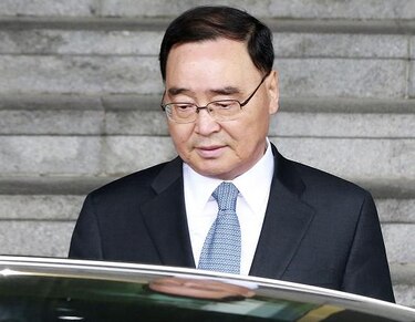 Primer ministro surcoreano renuncia por actuación de gobierno tras naufragio