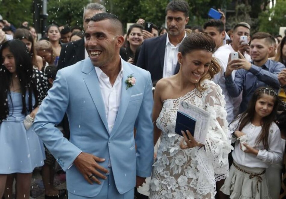 Asaltan en la casa de Carlos Tévez mientras festejaba su boda