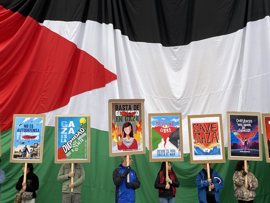 Universitarios chilenos insisten en romper relaciones con Israel con marchas y acampadas