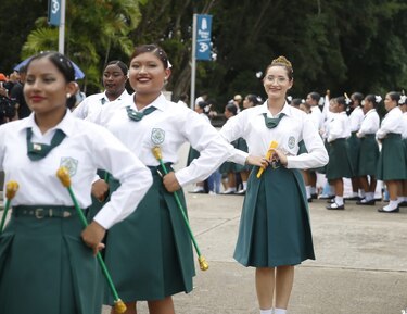 Colorido desfile honra los 506 años de Panamá la Vieja con música y cultura