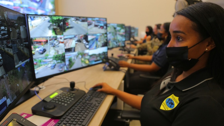 Inauguran centro de videovigilancia en San Miguelito; cuenta con 646 cámaras