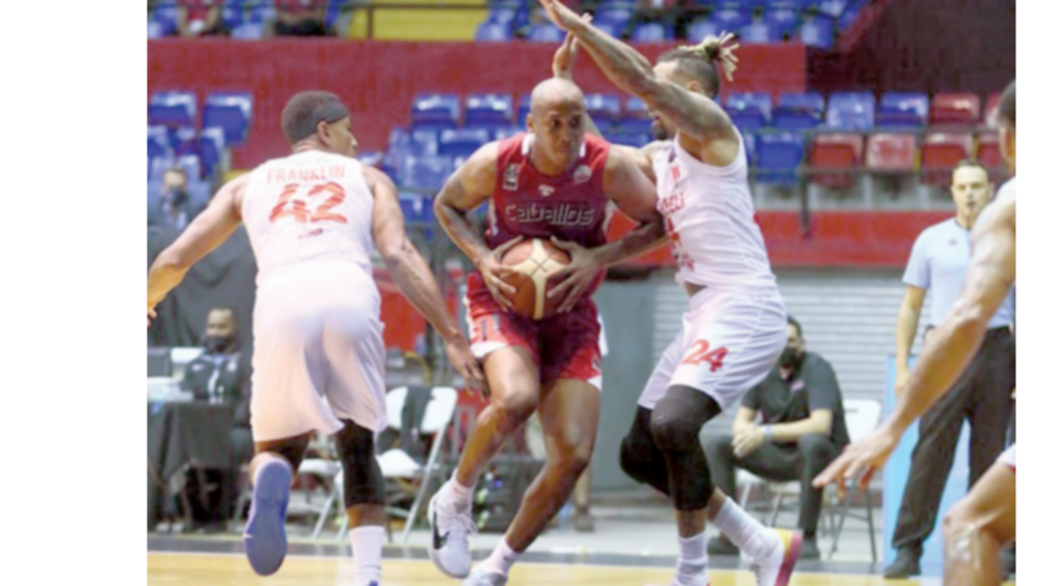 Caballos de Coclé se juegan la vida esta noche ante los Titanes de Barranquilla