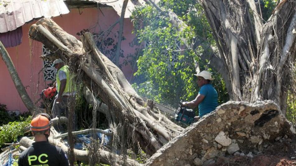Ascienden a 2 mil 426 las personas afectadas por las lluvias