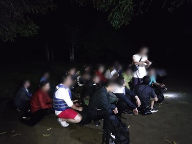 Una migrante muere y otros 24 fueron rescatados en una embarcación cerca de playa Cocalito