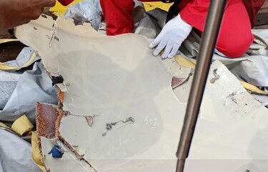 Avión de Lion Air cae al mar en Indonesia; llevaba 188 personas a bordo