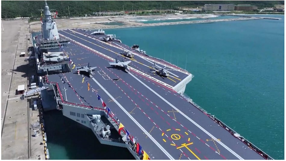 Fujian: cómo es el portaaviones de última generación que China sumó a su flota para desafiar el poderío naval de Estados Unidos en el Pacífico