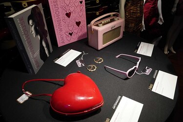 Ropa y objetos de Amy Winehouse salen a subasta por 2 millones de dólares