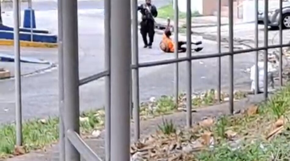 Reprochan abuso policial contra adulto mayor; la Policía Nacional anuncia una investigación