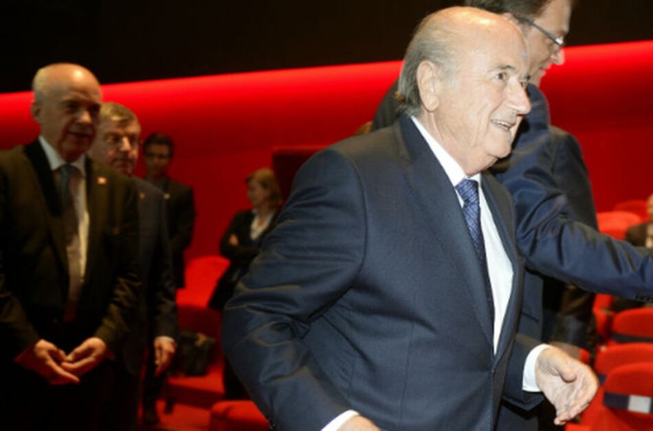 Blatter: Vendrán otras malas noticias