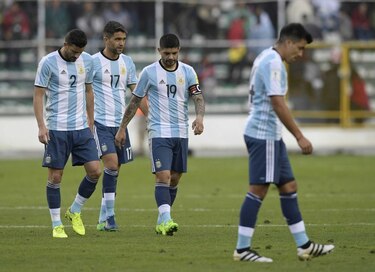 Bolivia derrota 2-0 a Argentina sin Messi