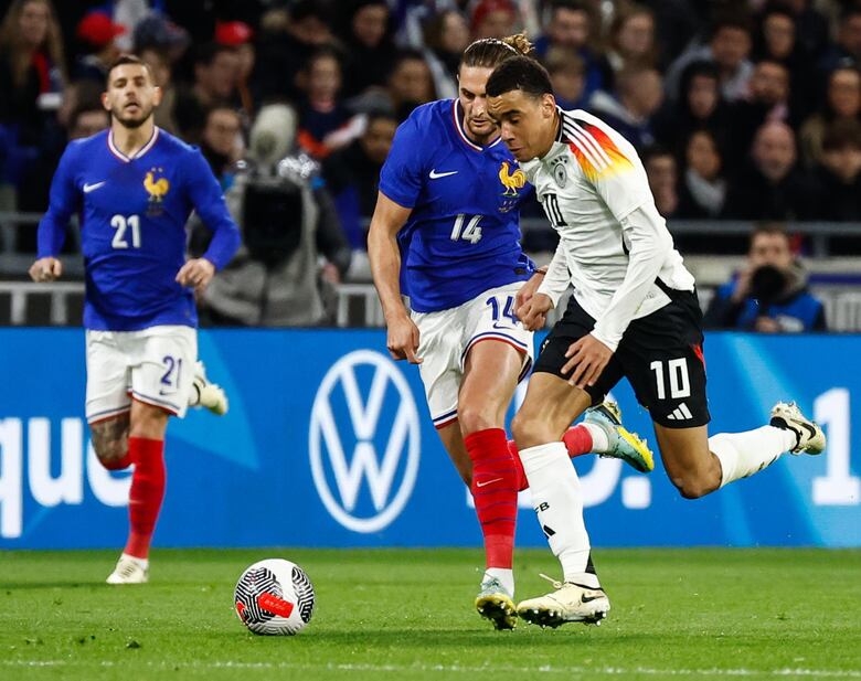 Alemania amarga a Francia en el retorno de Kroos