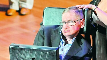 Hawking aceptaría el suicidio asistido si fuese una carga