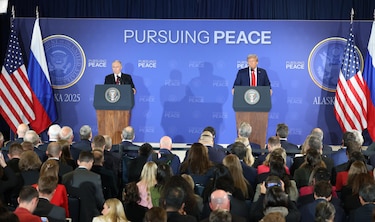 Trump y Putin cierran su cumbre en Alaska con buena sintonía y sin acuerdo sobre Ucrania