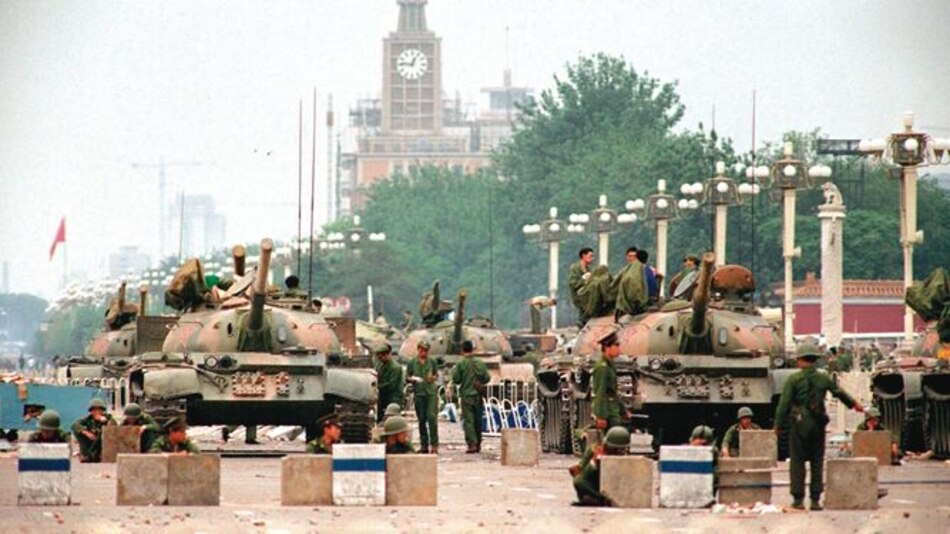 China justifica represión en la plaza de Tiananmen