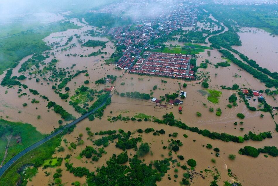 Inundaciones se extienden en el estado brasileño de Bahía, que vive su ‘mayor desastre’