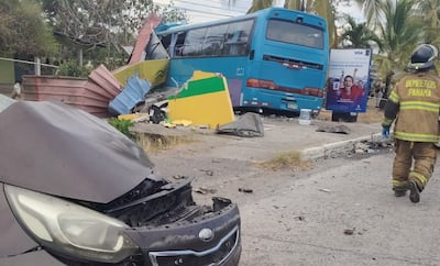 Accidente de bus de pasajeros deja cuatro muertos en Chame 