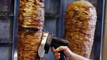 La Unión Europea emprende batalla contra un ingrediente de los kebabs