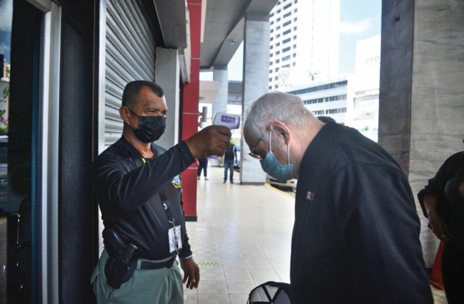 Denuncian a Ricardo Martinelli ante el Ministerio Público por ‘intimidación de servidores públicos’