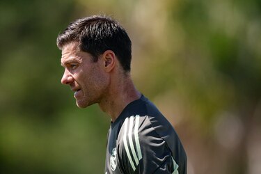 Xabi Alonso dirige su primera sesión en Palm Beach